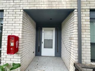 9009 Imogene Street E, Houston, TX 77036