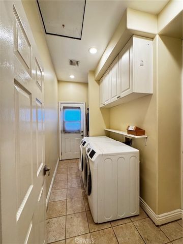 14320 Hortense Street, Sherman Oaks, CA 91423
