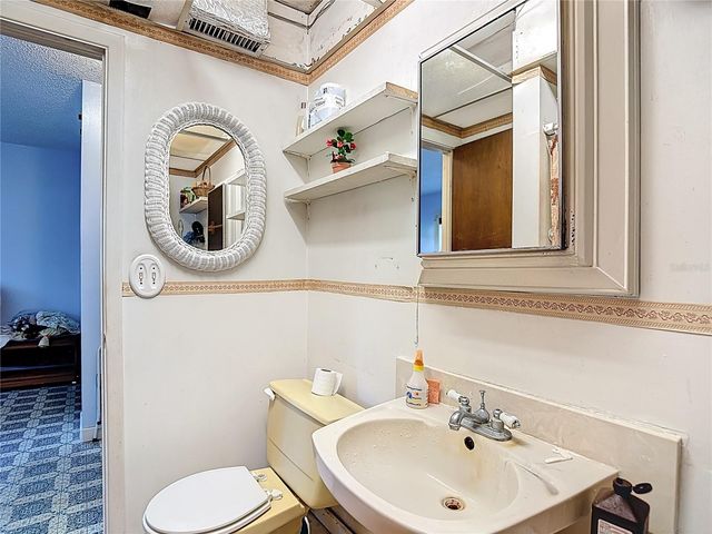 22380 POWELL ROAD, Brooksville, FL 34602