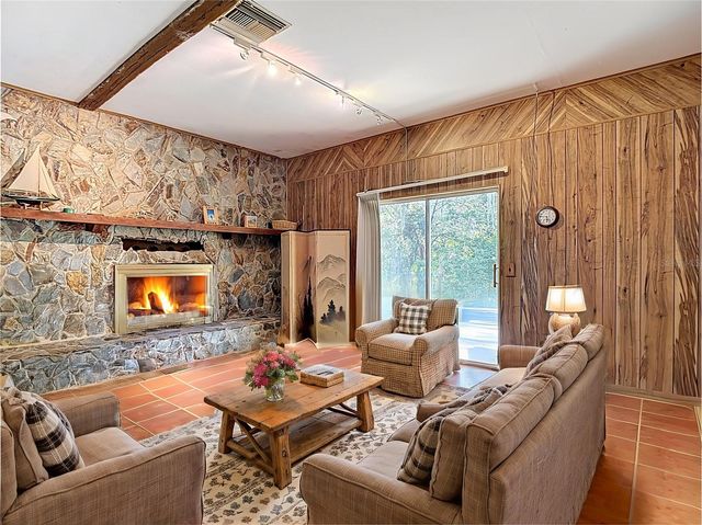 22380 POWELL ROAD, Brooksville, FL 34602