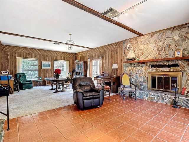 22380 POWELL ROAD, Brooksville, FL 34602