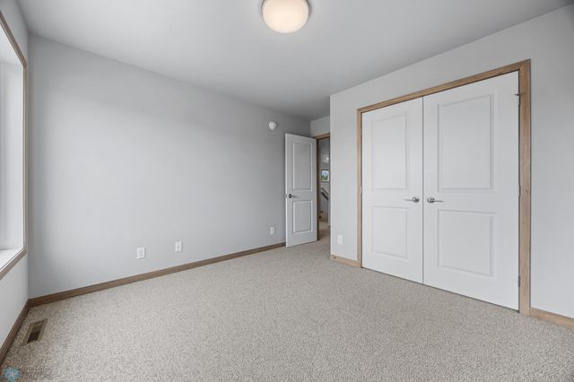 1045 61st Avenue W, West Fargo, ND 58078