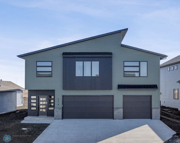 1045 61st Avenue W, West Fargo, ND 58078