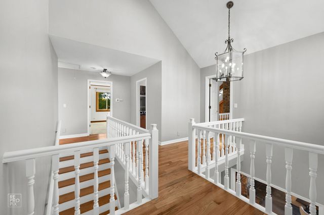 154 Saddle Brook Drive, Oak Brook, IL 60523