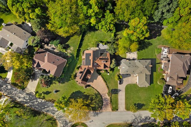 154 Saddle Brook Drive, Oak Brook, IL 60523
