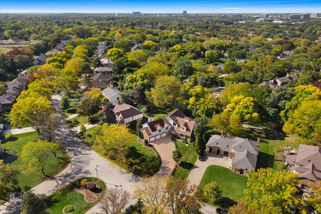 154 Saddle Brook Drive, Oak Brook, IL 60523