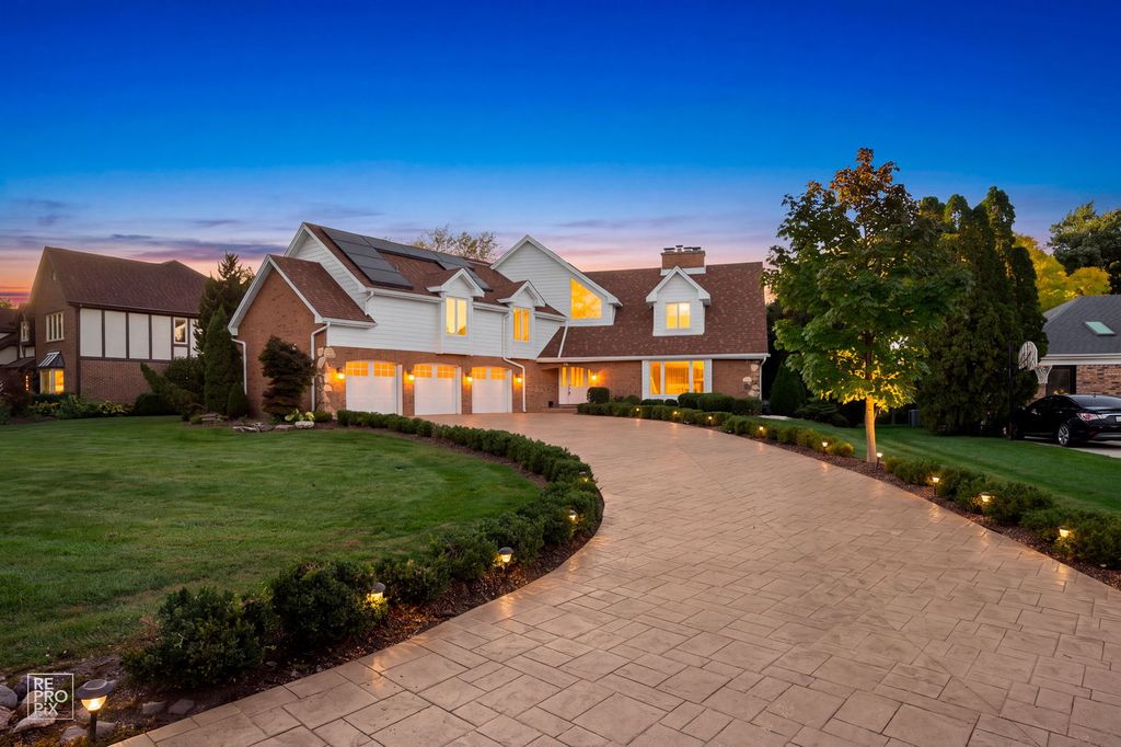 154 Saddle Brook Drive, Oak Brook, IL 60523 — photo 2