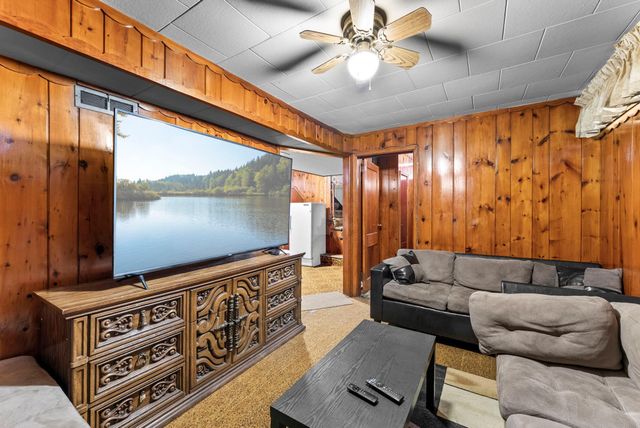 810 4th Avenue SW, Pine City, MN 55063