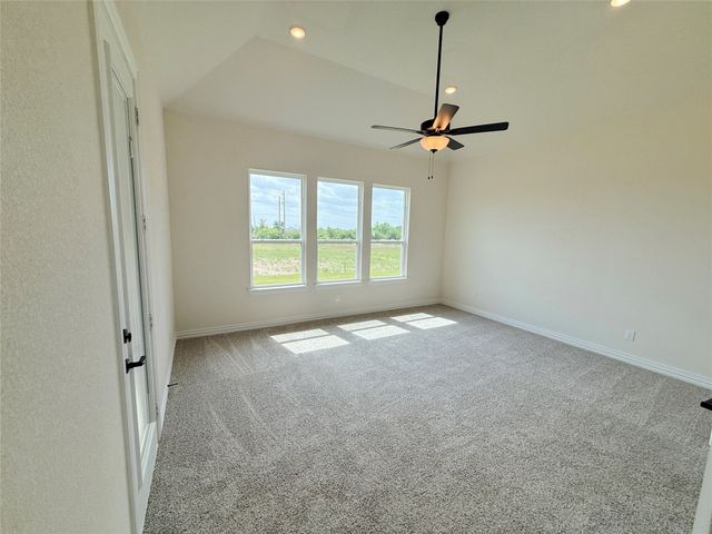 204 Slimp Bluff, Azle, TX 76020