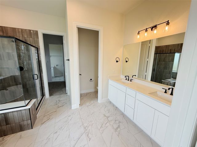 204 Slimp Bluff, Azle, TX 76020