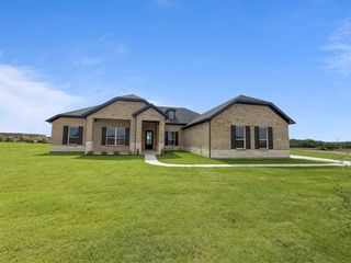204 Slimp Bluff, Azle, TX 76020