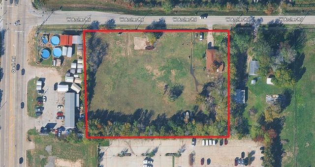 923 W Archer Road, Baytown, TX 77521