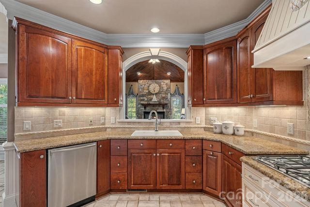 18350 Invergordon Lane, Cornelius, NC 28031