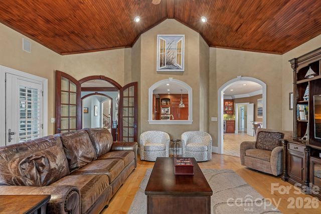 18350 Invergordon Lane, Cornelius, NC 28031