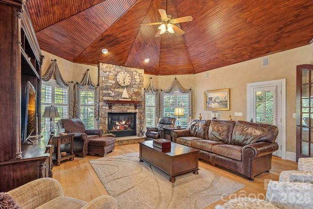 18350 Invergordon Lane, Cornelius, NC 28031