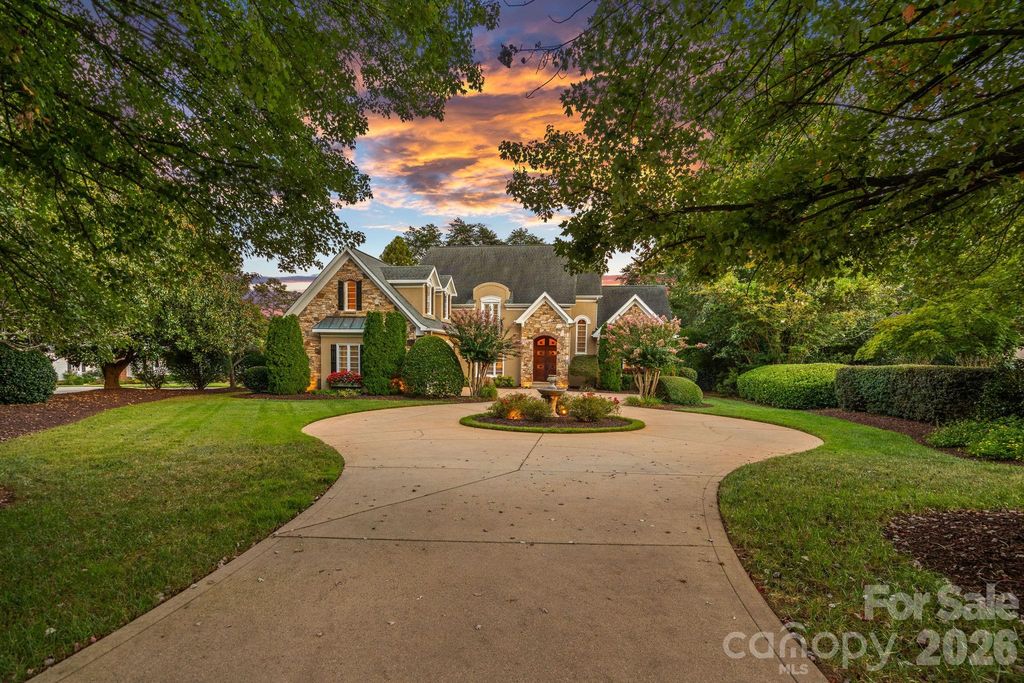 18350 Invergordon Lane, Cornelius, NC 28031