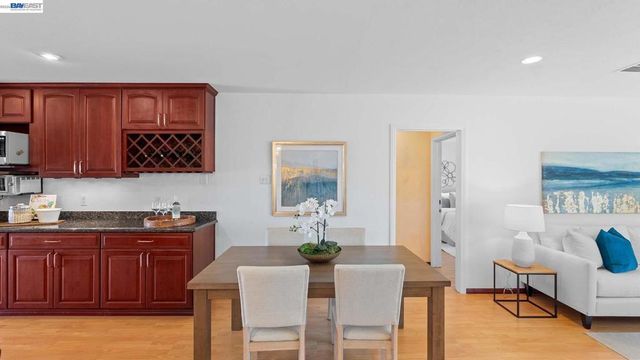 2511 W Avenue 130th, San Leandro, CA 94577