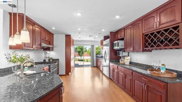 2511 W Avenue 130th, San Leandro, CA 94577