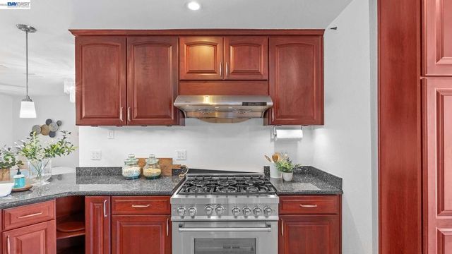 2511 W Avenue 130th, San Leandro, CA 94577