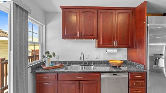 2511 W Avenue 130th, San Leandro, CA 94577