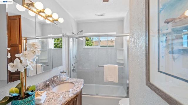 2511 W Avenue 130th, San Leandro, CA 94577