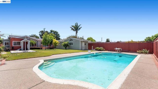 2511 W Avenue 130th, San Leandro, CA 94577