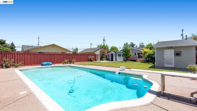2511 W Avenue 130th, San Leandro, CA 94577