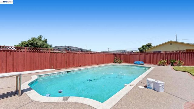 2511 W Avenue 130th, San Leandro, CA 94577