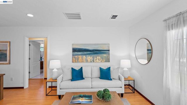 2511 W Avenue 130th, San Leandro, CA 94577