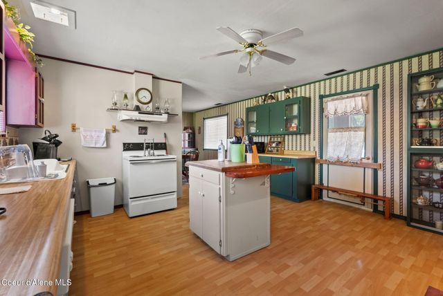 5961 Blacktail Rd, Careywood, ID 83809