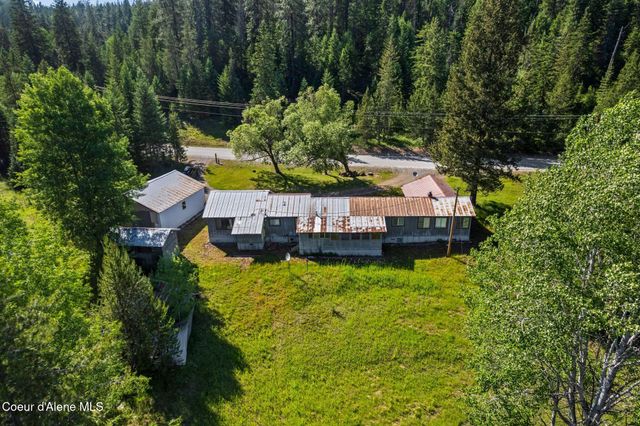 5961 Blacktail Rd, Careywood, ID 83809