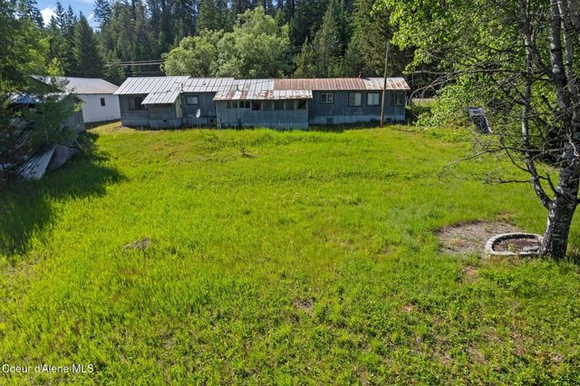 5961 Blacktail Rd, Careywood, ID 83809