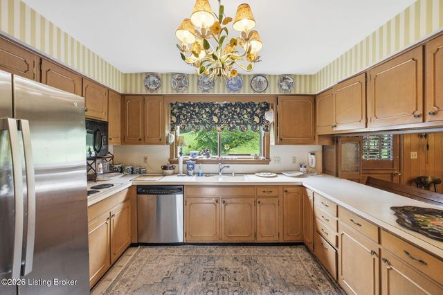 1719 Sutherland Dr, Louisville, KY 40205