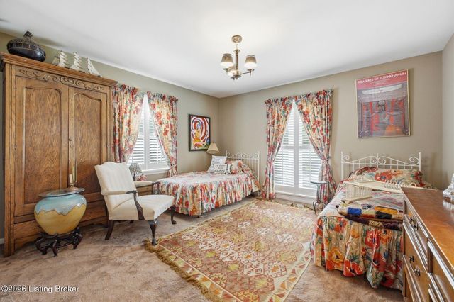 1719 Sutherland Dr, Louisville, KY 40205
