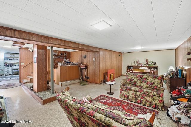 1719 Sutherland Dr, Louisville, KY 40205