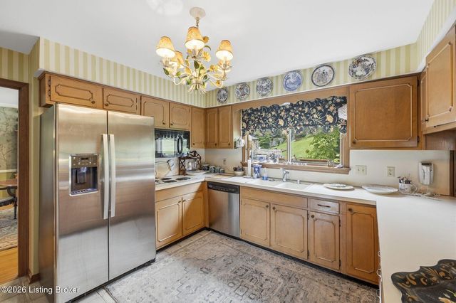 1719 Sutherland Dr, Louisville, KY 40205