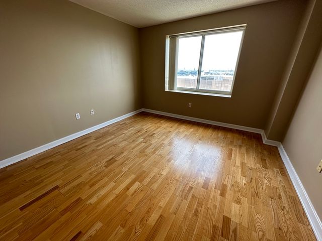 10 Museum Way 2027, Cambridge, MA 02141