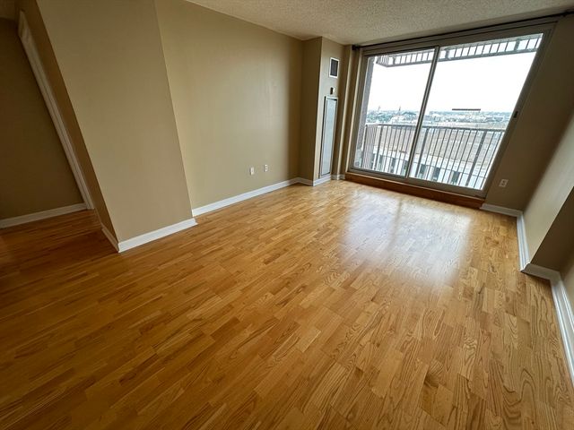 10 Museum Way 2027, Cambridge, MA 02141