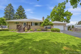 15 S 10th Street, St. Charles, IL 60174