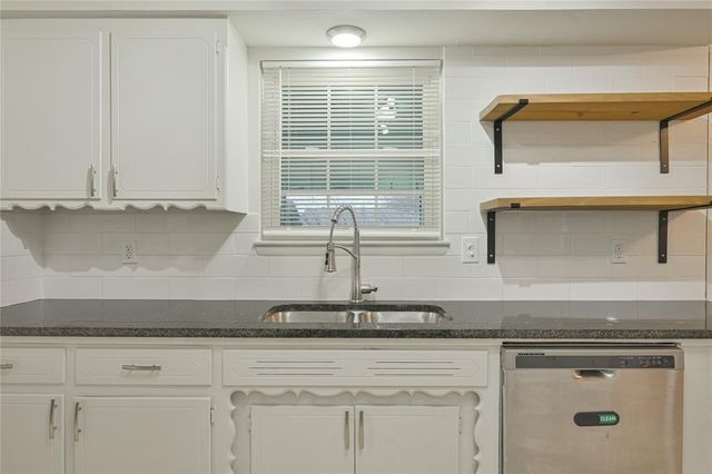 1133 W Peebly Drive, Midwest City, OK 73110