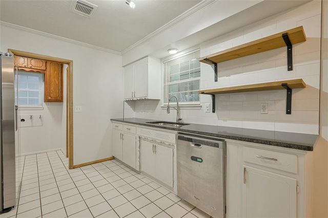 1133 W Peebly Drive, Midwest City, OK 73110