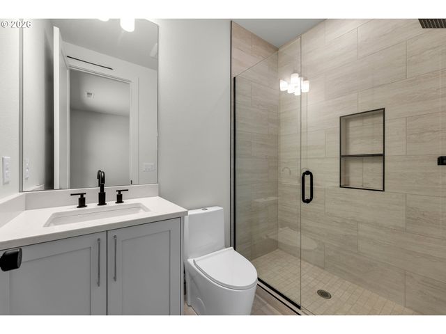 8012 Ne 172ND Ave, Vancouver, WA 98682