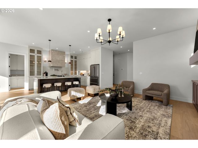 8012 Ne 172ND Ave, Vancouver, WA 98682