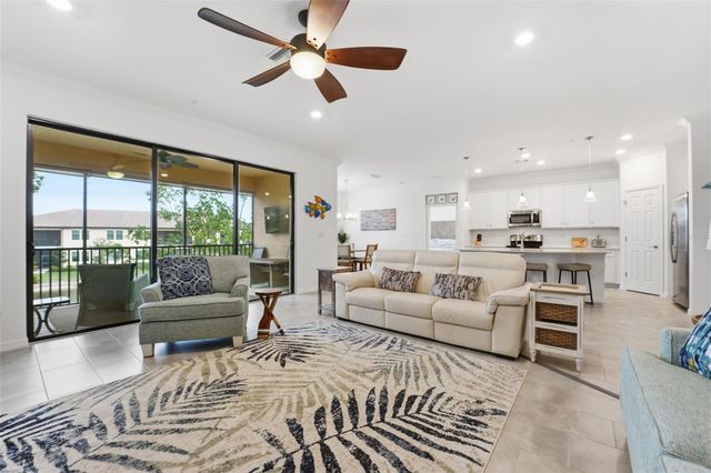 10212 STAGGERBUSH DRIVE 202, Venice, FL 34293