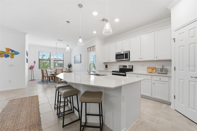 10212 STAGGERBUSH DRIVE 202, Venice, FL 34293