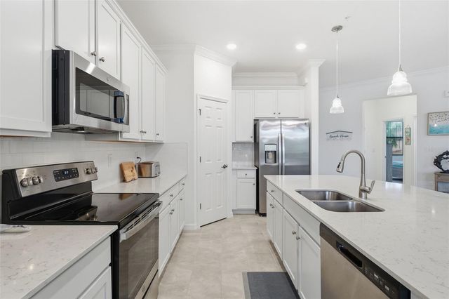 10212 STAGGERBUSH DRIVE 202, Venice, FL 34293