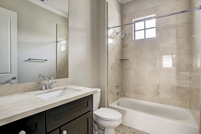 5713 Rose Street C, Houston, TX 77007