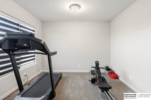 4112 S 213 Street, Elkhorn, NE 68022