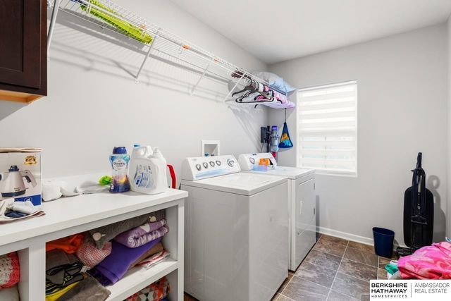 4112 S 213 Street, Elkhorn, NE 68022
