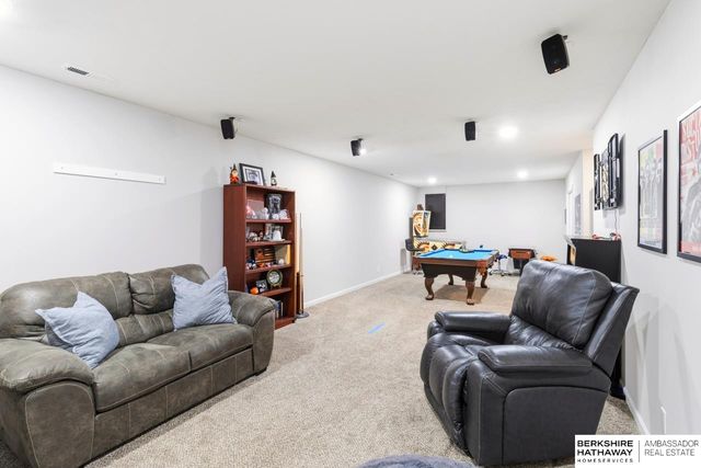 4112 S 213 Street, Elkhorn, NE 68022